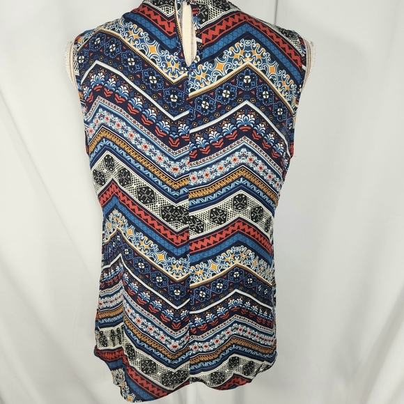 Sami & Jo Multi Pleated Front Neckline Keyhole Back Sleeveless Top Size Medium - Picture 4 of 8